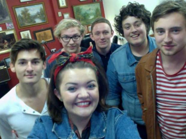 558941_543183052432494_1842440611_n