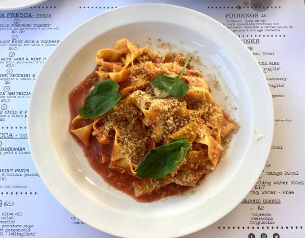 22290418_1465799790170811_871485437_n